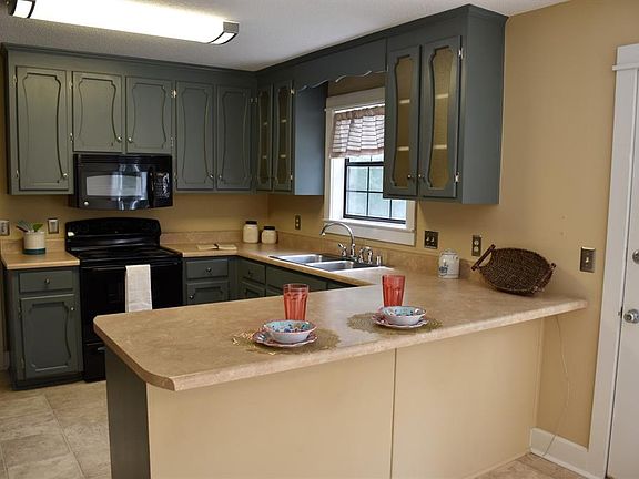 5th image of 105 Oakland Dr