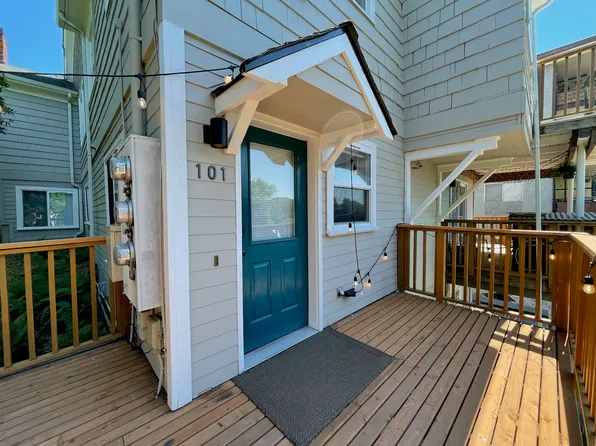 631 N Garden St #101-102, Bellingham, WA 98225