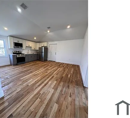 3 bed, 950 sqft, $2,995 — Photo 1