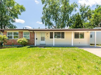 818 Holiday Ave, Hazelwood, MO, 63042