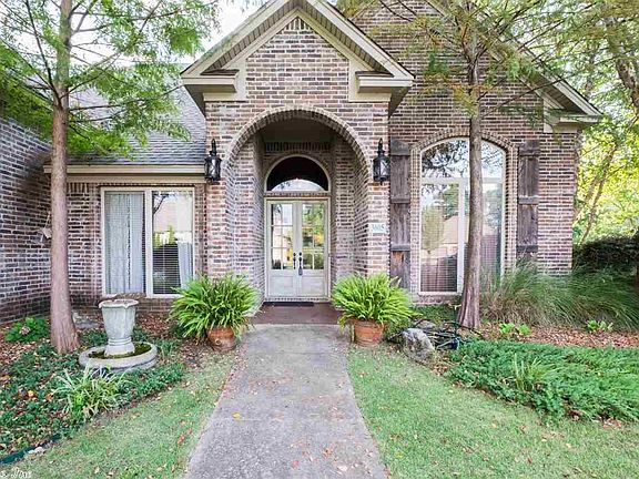 2nd image of 3605 Independence Dr