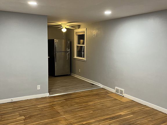2nd image of 70 Pullman Ave #1