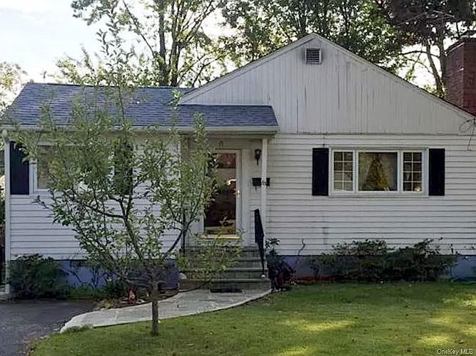 63 Ridgeway, White Plains, NY 10605 Zillow