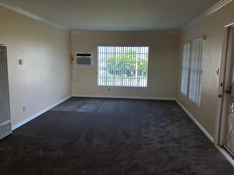 2502 W Via Corona #1/2 — Photo 13