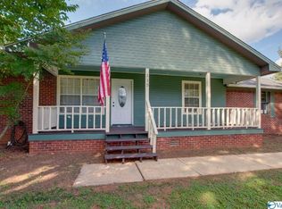 115 Buckridge Dr, Hazel Green, AL 35750