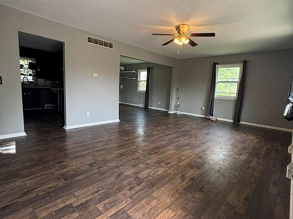 3rd image of 431 S Main St