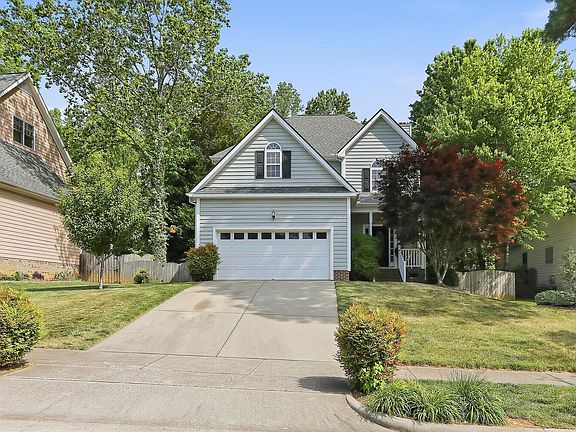 2nd image of 613 Moultonboro Ave