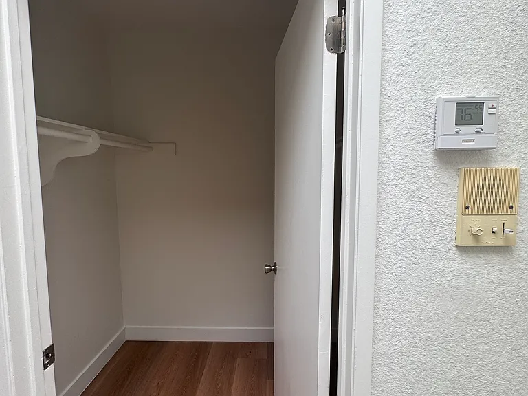 5729 Hazeltine Ave #2 — Photo 12