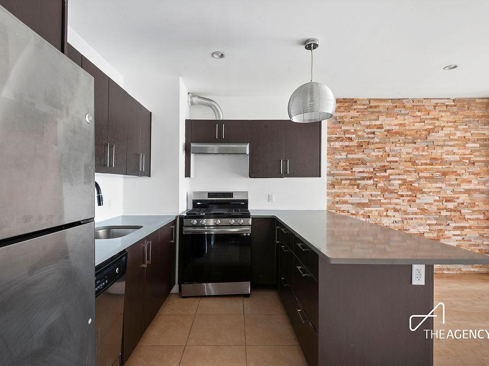 2nd image of 2026 3rd Ave APT 2F