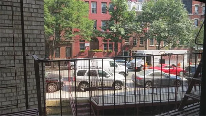 Rented by Lara Group | media 23