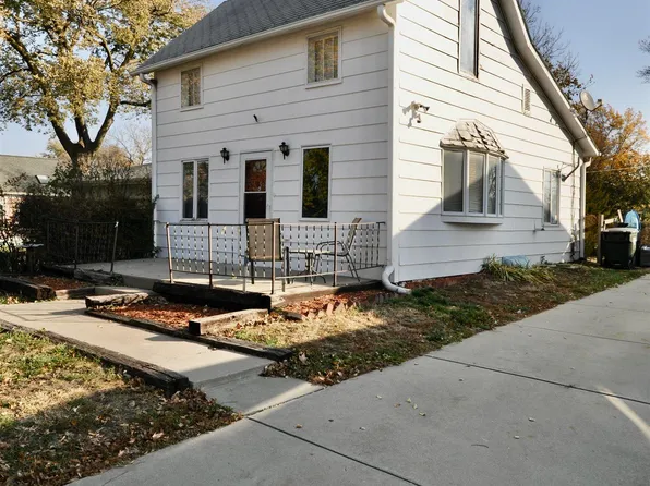 3006 S 11th St, Lincoln, NE 68502