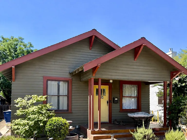 720 E Vassar Ave — Photo 1