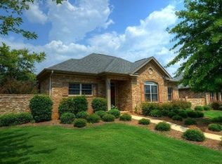 1817 Vfw Rd, Auburn, AL 36830