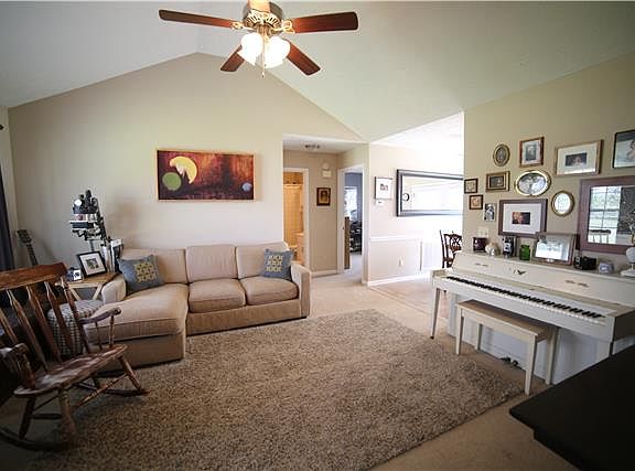 5th image of 7321 Polk Dr