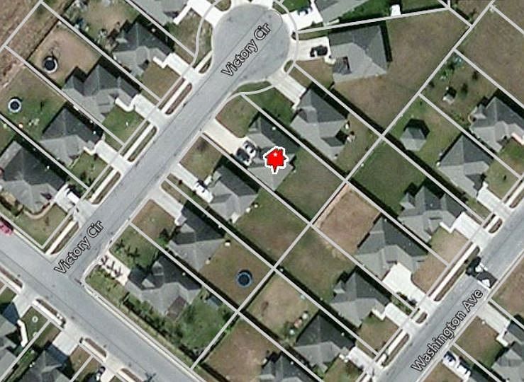 2nd image of 142 Victory Cir