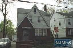 2nd image of 1623 Bayview Ave