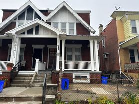 6017 Christian St, Philadelphia, PA