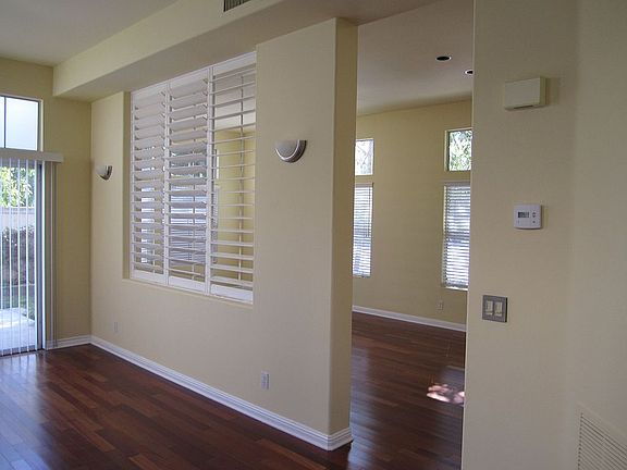 4th image of 2657 Plumb Dr