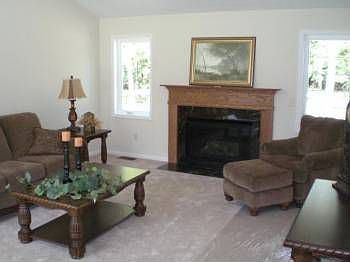 2nd image of 3714 Elizabeth Dr