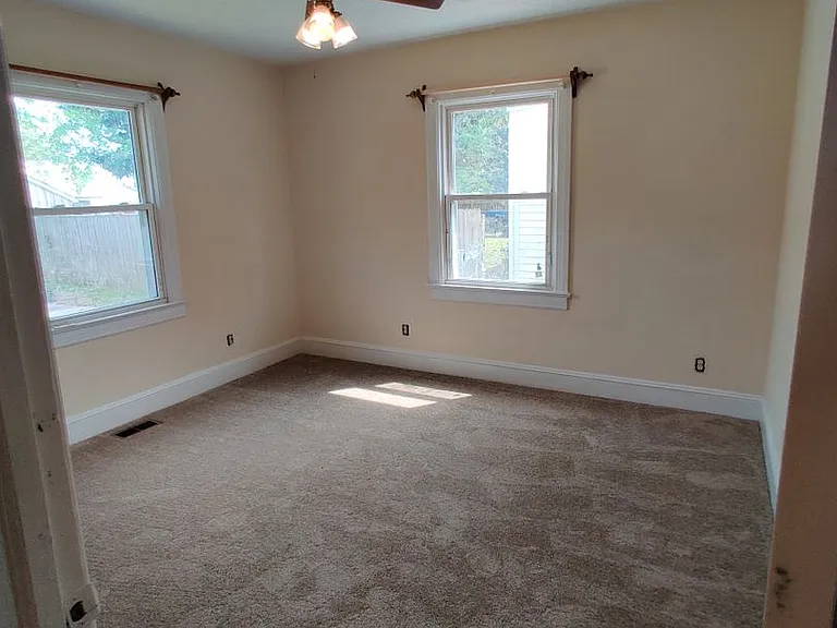 717 Floral Ave — Photo 11
