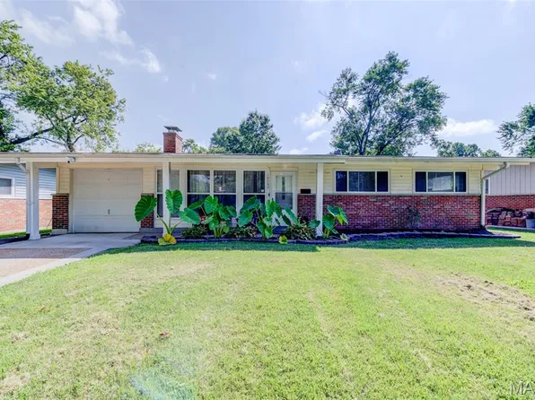 10562 Murat Dr, Saint Louis, MO 63136