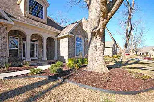 2nd image of 203 Taylor Elaine Dr
