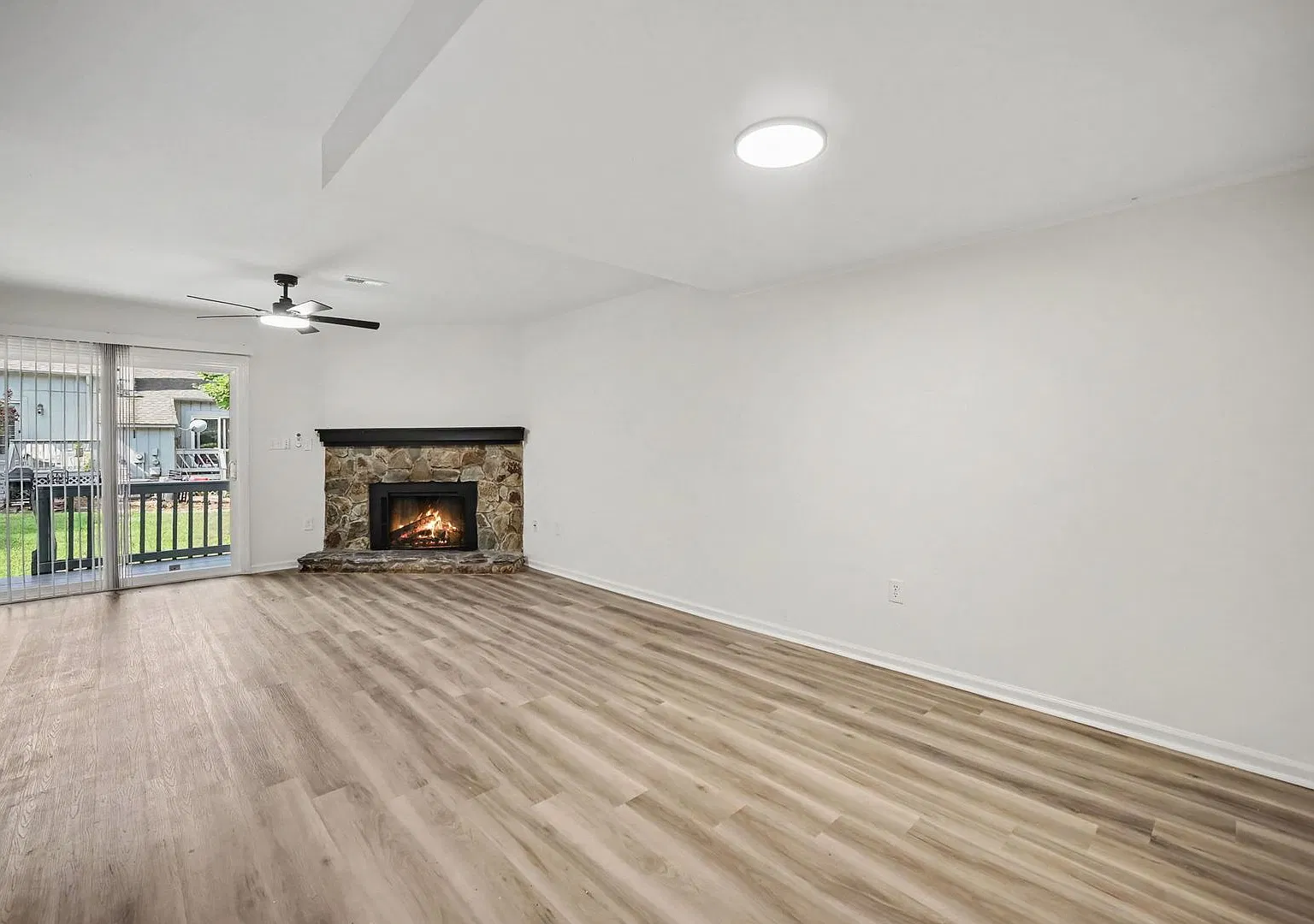 100 Willow Run Drive Unit # 33 — Photo 2
