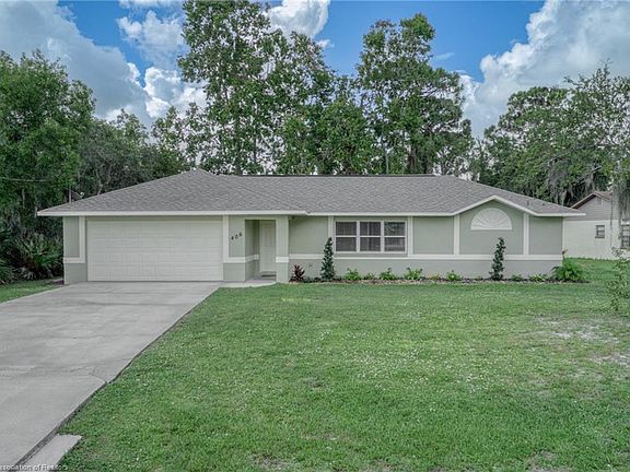 2nd image of 406 Lake August Dr