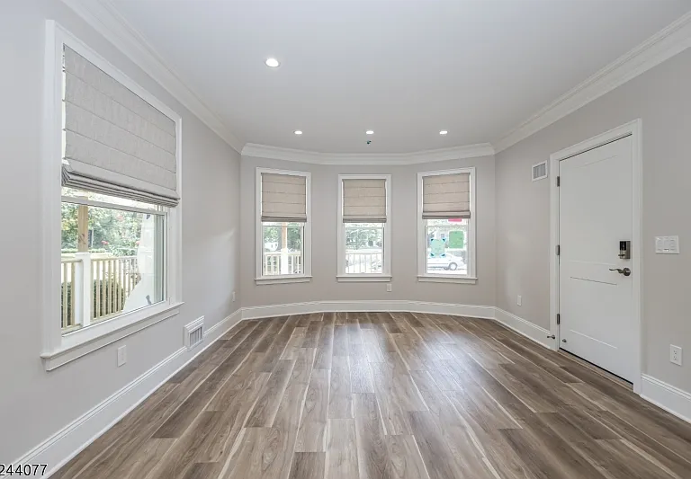 263 Walnut St #1 — Photo 9