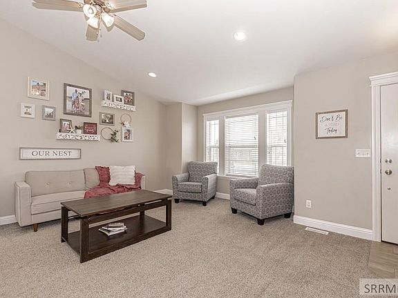 2nd image of 1142 N Portal Stone Dr