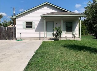 2229 Lincoln St, Seguin, TX 78155
