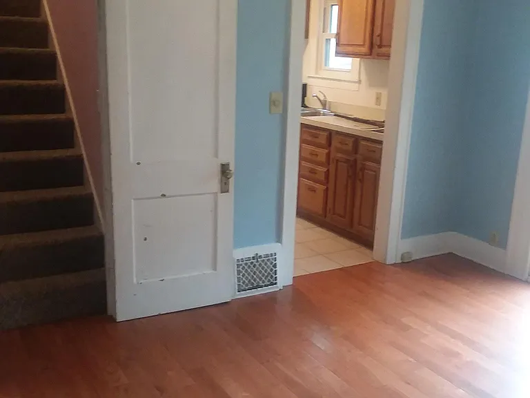 1020 Poxson Ave — Photo 13
