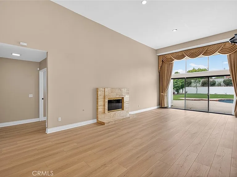 18259 Minnehaha St — Photo 8