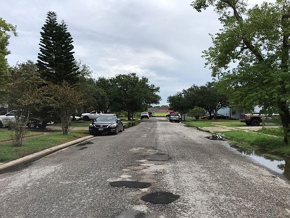 4th image of 4921 Dodd Dr