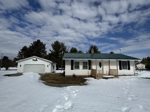 12515 Stevens St, Atlanta, MI 49709