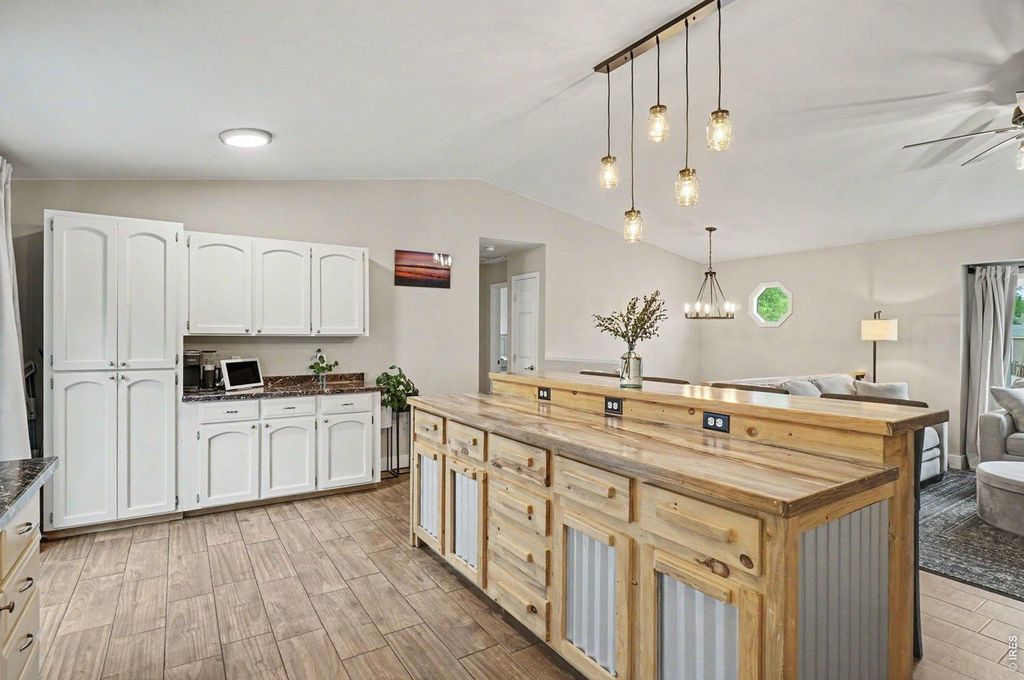 350 Slippery Elm Pl