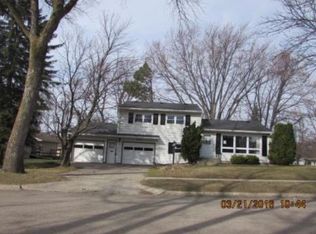 205 S 13th St, Montevideo, MN 56265
