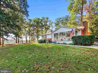 2663 Panther Hill Rd, Seven Valleys, PA 17360