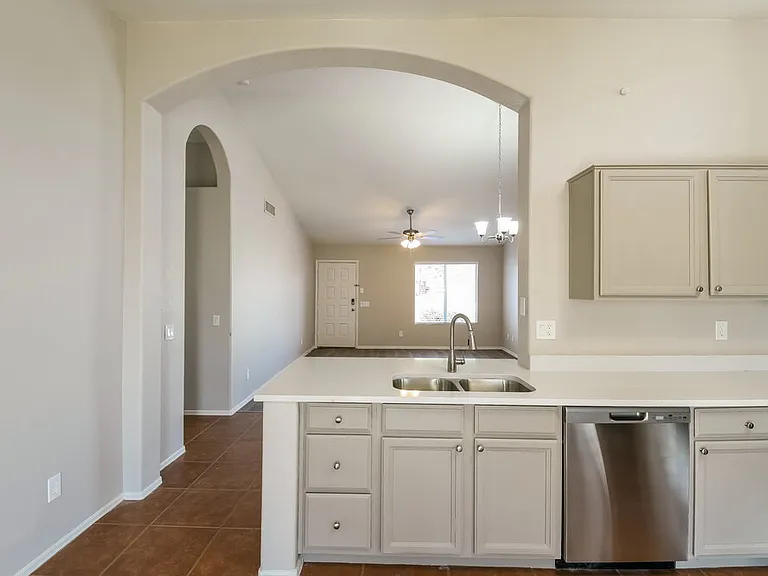 3725 W Cat Balue Dr — Photo 8