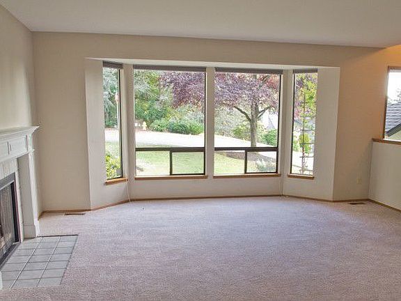 5th image of 8731 170th Ct NE
