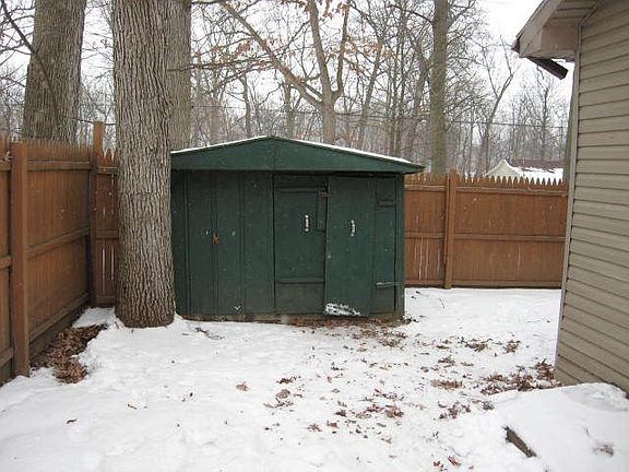 4th image of 2351 E Dr