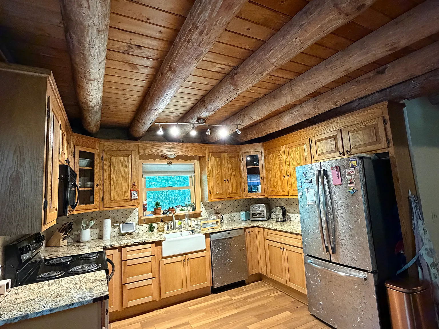 3 bed, 1144 sqft, $2,800 — Photo 3