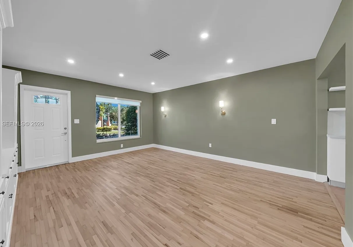2 bed, 2088 sqft, $5,250 — Photo 3