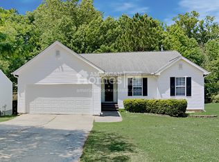 1125 Hillcrest Glenn Cir, Sugar Hill, GA 30518