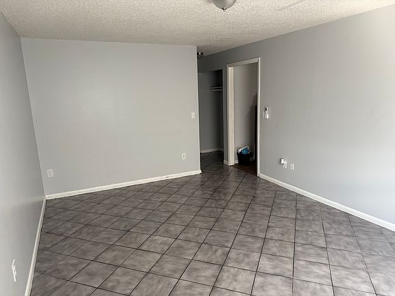3rd image of 31 E Market St