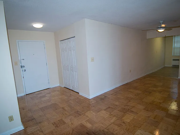 Steward Tower Apartments — Photo 44
