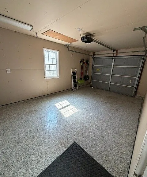 1720 Elmwood Ave — Photo 8