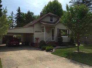 1008 S Smalley St, Shawano, WI 54166