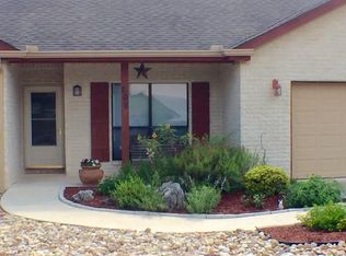 208 Red Oak Ln W, Ingram, TX 78025