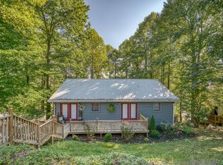 338 Cawood Ct, Big Stone Gap, VA 24219